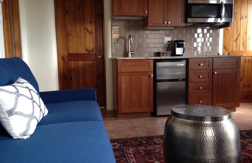 Taos Apartment | Stylish comfortable suite. Awesome Mountain Views!