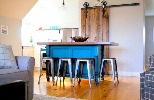 Steelville House | Stylish Cottage Loft Rental on a Farm in Lancaster County near Philadelphia, Pennsylvania