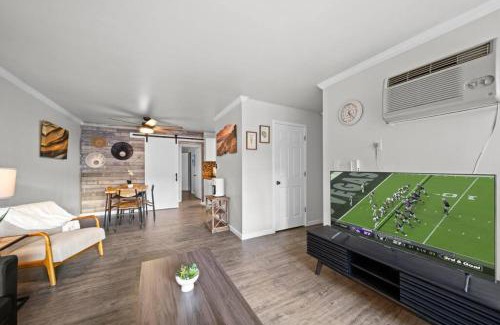 Ferndale Apartment | Stylish cozy 1 Bedroom Apartment in Ferndale MI