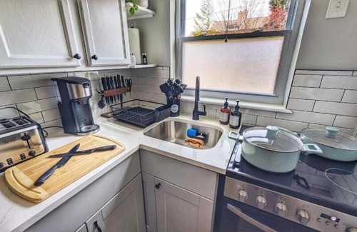 Potomac West Apartment | Stylish & Cozy #4 8 mins to DCA & Washington DC