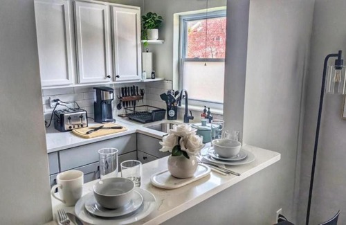 Potomac West Apartment | Stylish & Cozy #4 8 mins to DCA & Washington DC