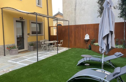 Vassena Apartment | ★Stylish & Cozy★ |Garden |Porch | Margaritaville 2