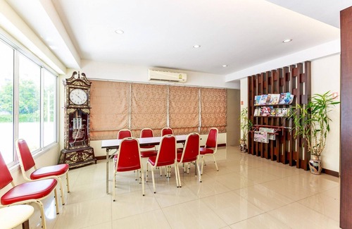 Bang Kra So House | Stylish Double Haven | Vresotel Deluxe Stay