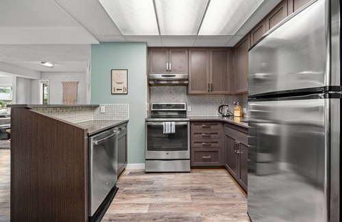 Bridgeland House | Stylish Duplex - Near DT. Self Check-In & Parking