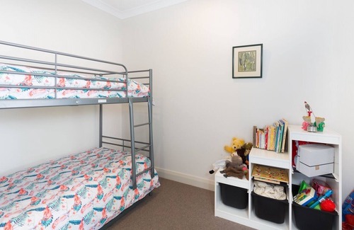 Bateau Bay House | Stylish family friendly beach house