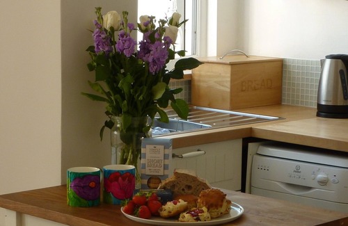 Gulval House | Stylish family friendly Cottage, near Penzance & Coast, with parking & garden