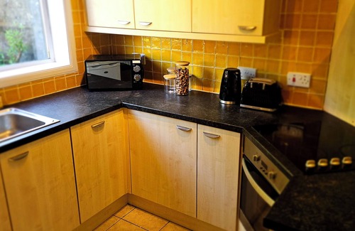 Central Aberdeen Apartment | Stylish flat in central location. Pet friendly