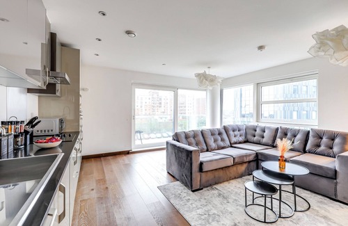 Newborough Apartment | Stylish flat in Peterborough in brilliant location