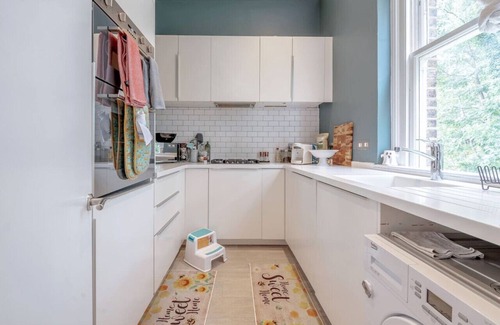 Kilburn Apartment | Stylish Flat Near Central London