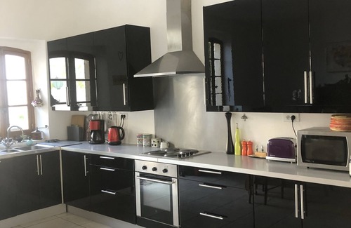 Bize-Minervois House | Stylish French renovated house with heated pool in historic Bize by river