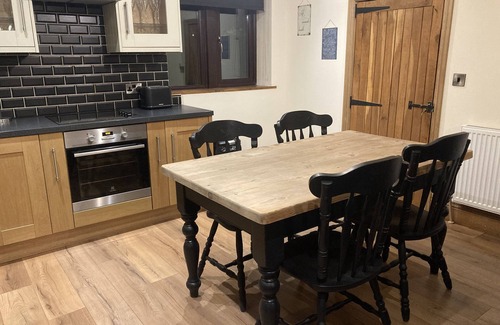 Denby Dale Apartment | Stylish Groundfloor Apartment at Pingle Nook Farm