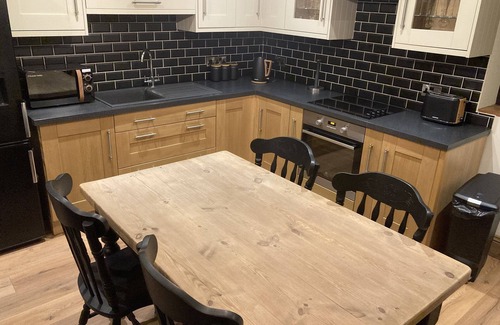 Denby Dale Apartment | Stylish Groundfloor Apartment at Pingle Nook Farm