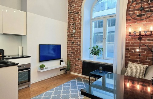Old Town Apartment | Stylish Historic Loft - Your Comfy Old Town Stop!