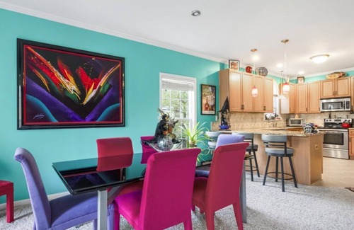 Buechel House | Stylish Home on water, minutes from downtown. Secluded and Convenient to it all!