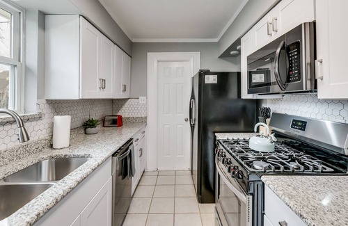Duncanville House | Stylish Home-Perfect for Business /Leisure Travel