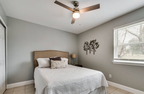 Duncanville House | Stylish Home-Perfect for Business /Leisure Travel