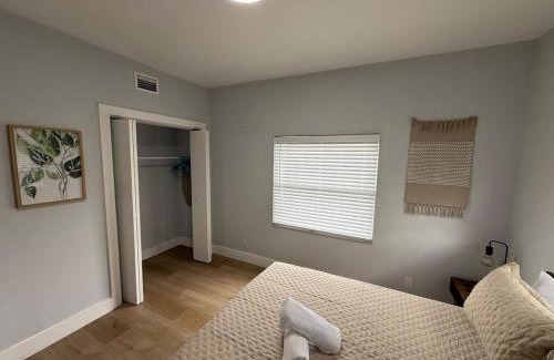 East Little Havana Apartment | Stylish Homey 4Bedroom With Outdoor Pool