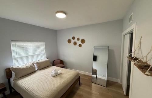 East Little Havana Apartment | Stylish Homey 4Bedroom With Outdoor Pool