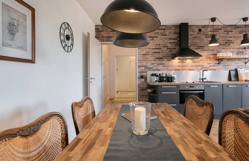 Dresden Apartment | Stylish living near the Elbe