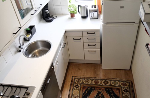 Groningen Bed & Breakfast | Stylish Lottus Room in Duplex Near Center & UMCG