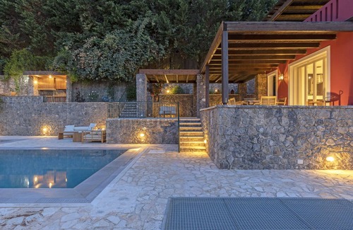 Vassilatika Villa | Stylish lux villa overlooking the sea, close to Corfu town, 6 en suite bedrooms