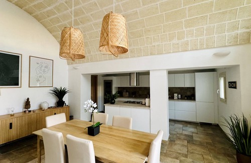 Ostuni Villa | Stylish luxury, beautiful large pool, great location