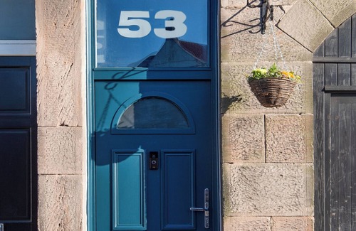 Tweedmouth House | Stylish Maisonette with view