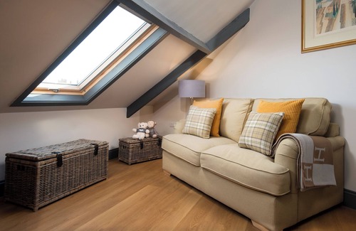 Tweedmouth House | Stylish Maisonette with view