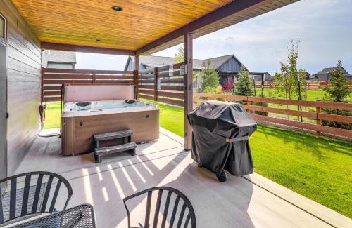 Red Lodge House | Stylish Montana Vacation Rental with Private Hot Tub