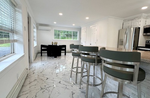 Goshen House | Stylish & Peaceful Getaway on 3 Private Acres
