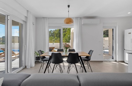 Gata Villa | Stylish property with heated 32sqm private pool, 3 bedrooms, 3 bathrooms, table tennis and table soccer