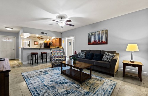 Alhambra House | Stylish, quiet 2-bedroom in Central Phoenix GCU