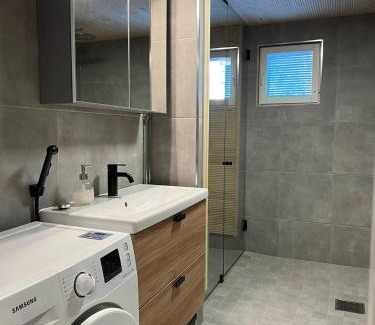 Jyvaskyla Apartment | Stylish renovated apartment with sauna! Free Parking!