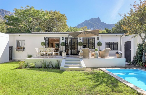Newlands House | Stylish Renovated Home in Leafy Newlands