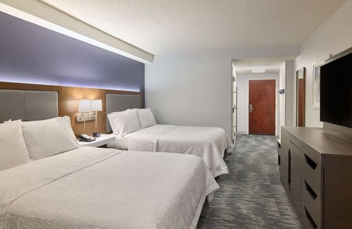 Mount Vernon Triangle Hotel | Stylish Retreat: Minutes from National Mall! On-site Bar, Pets Allowed | 2 Units