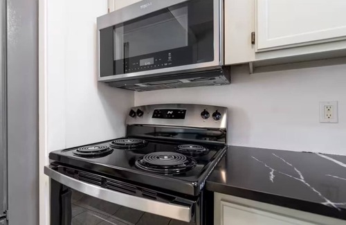 Germantown House | Stylish Retreat: Walkable to Bars & Restaurants!