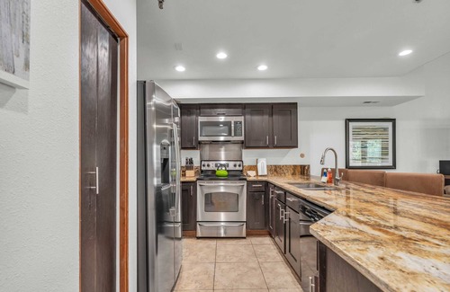 North Park City Condo | Stylish SilverCliff Condo -Walk to Lift w/Hot Tub