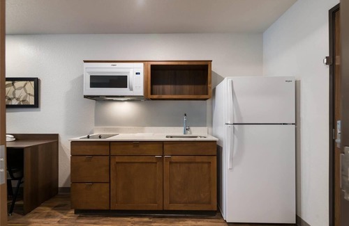 Rockledge House | Stylish Single Room with Kitchen Near TreeTop Trek Park & Outdoor Fun