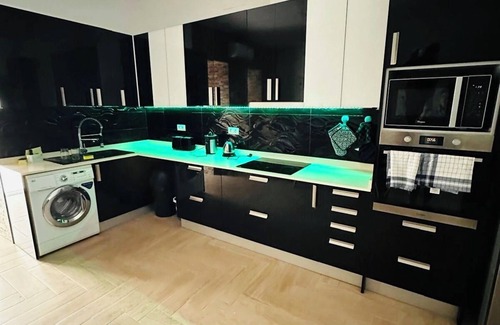 Alicante Apartment | Stylish & Spacious Apartment in Lovely Alicante. City Center. All Amenities