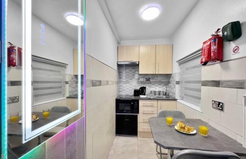 Maerdy Apartment | Stylish Studio Suite W Vip Lounge Access-maerdy