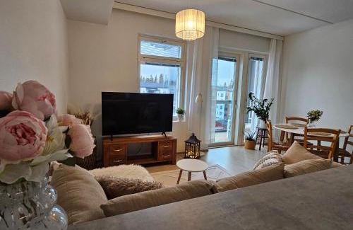 Tampere Apartment | Stylish top floor ap, with private parking, next to a tram stop