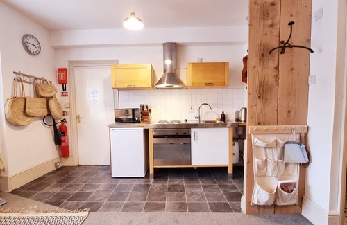 Nailsworth Apartment | Stylish Town Centre Apartments