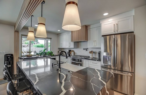 Raskin Estates House | Stylish & Tranquil 3-bedroom house with AC, fitness room, WiFi in Scottsdale