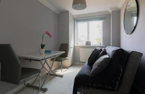 Bournemouth City Centre Apartment | Stylish Two bedroom flat near town centre