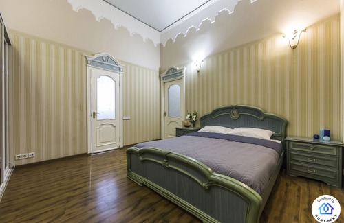 Afanasivsʹkyy Yar House | STYLISH APARTMENT CLOSE TO THE OPERA THEATER