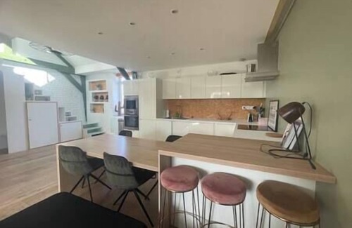 Rosendael Apartment | Stylish urban apartment (without children)