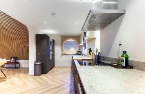 Rijs Villa | Stylish Villa "Bij Klaas" Near Forest & Lake