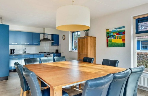 Hooghalen House | Stylish wellness bungalow with whirlpool, sauna and sunshower.