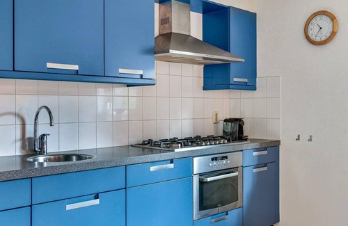 Hooghalen House | Stylish wellness bungalow with whirlpool, sauna and sunshower.