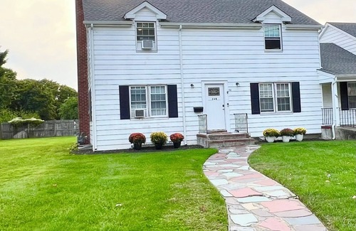 Patchogue Apartment | Stylish yet cozy experience at this centrally-located place in Patchogue.nn